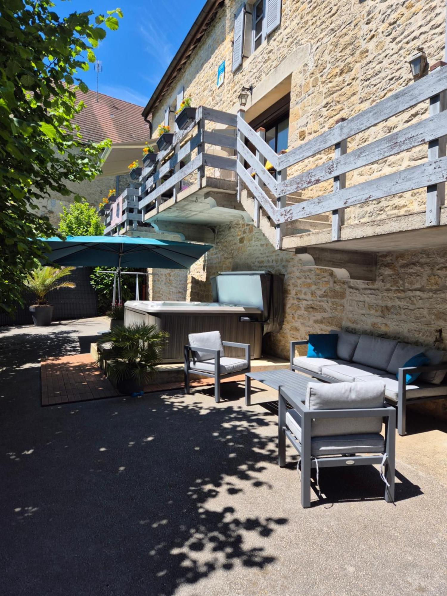 Au Lavoir Du Serein "La Billaude" Et "La Langouette" Saint-Germain-les-Arlay ภายนอก รูปภาพ